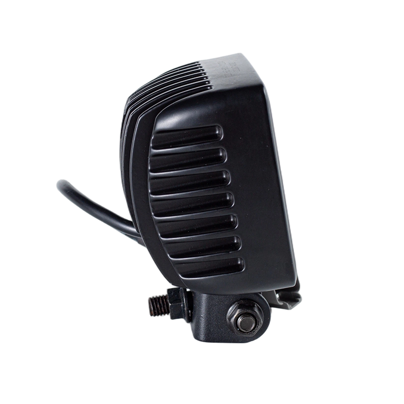 Luz de trabalho resistente de 6 LEDs IP67 004 para veículos industriais