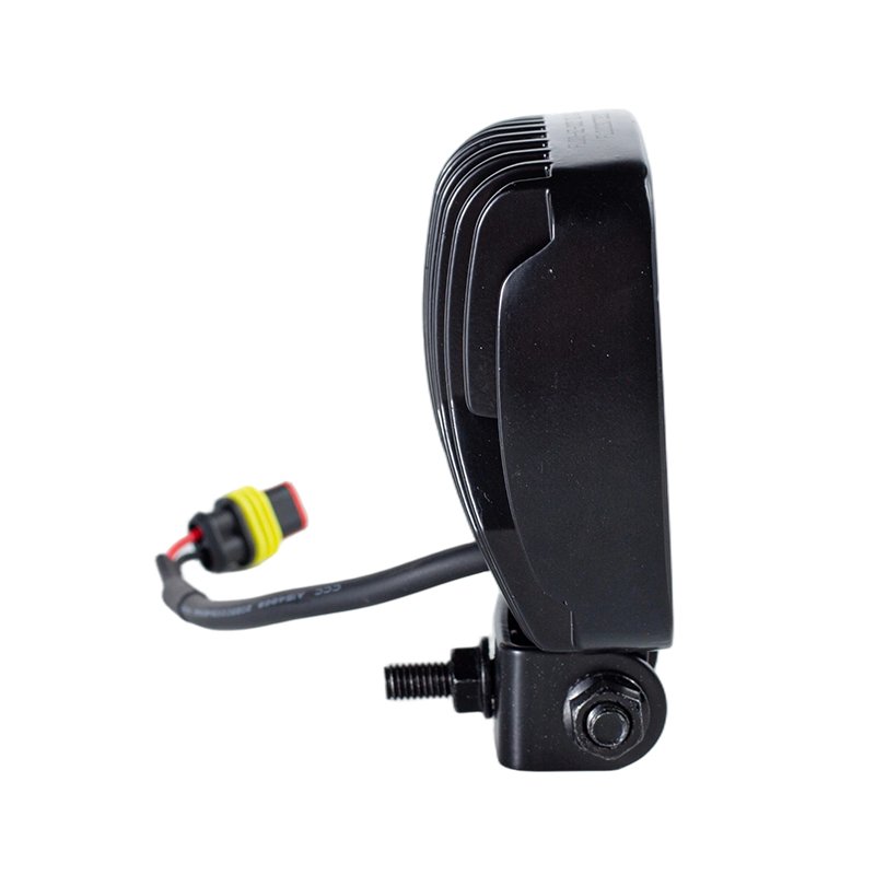 Luz de trabalho resistente de 6 LEDs IP67 002 para veículos industriais